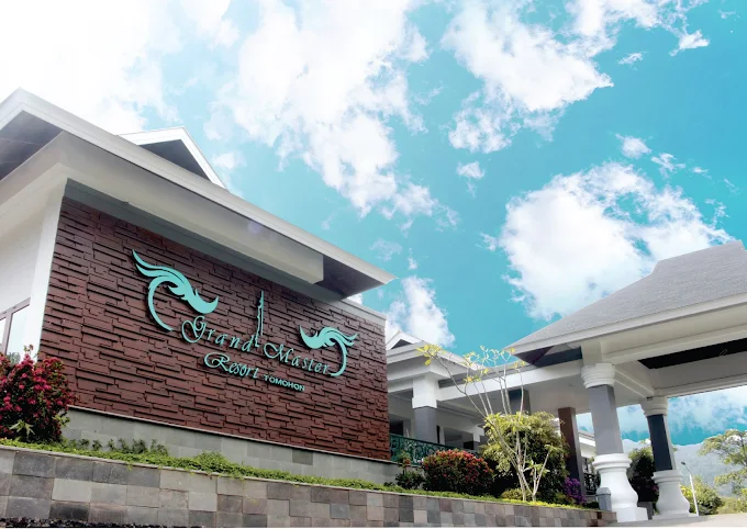 Grand Master Villa Tomohon
